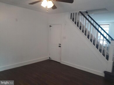 4604 E Thompson St, Philadelphia, PA 19137 - photo 3