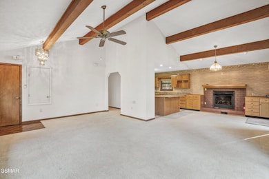 1930 Pamela Cir-35