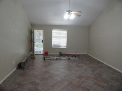 9227 Misty Vale Dr, Houston, TX 77075 - photo 6