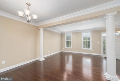 7664 Elmcrest Rd, Hanover, MD 21076 - photo 5