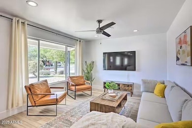 310 E Papago Dr, Tempe, AZ 85281 - photo 2