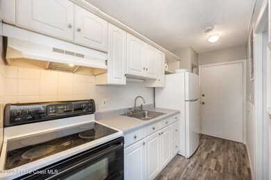 390 W Cocoa Beach Cswy Unit 11