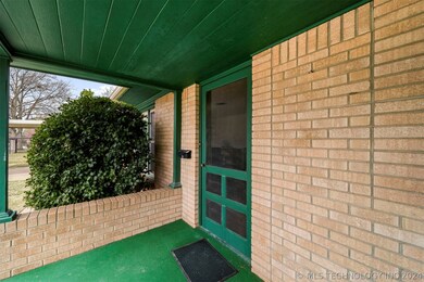 310 E 10th St, Claremore, OK 74017 - photo 6