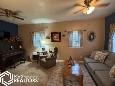 407 N 15th St, Centerville, IA 52544 - photo 4