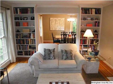 Wonderful built in bookshelves
