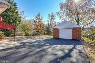 1541 Sulphur Spring Rd, Halethorpe, MD 21227 - photo 3