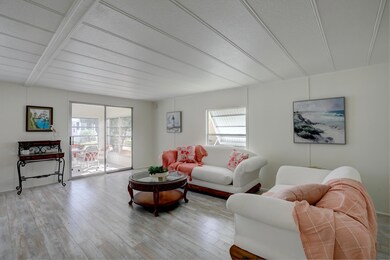 850 Laurel Cir, Sebastian, FL 32976 - photo 3