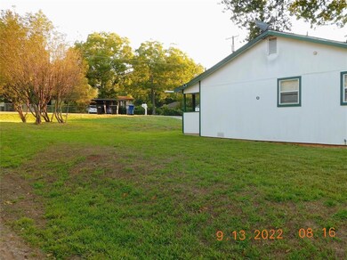 830 Dubois St, Denison, TX 75020 - photo 7