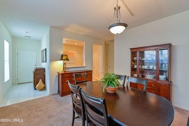 Foyer - Dining area
