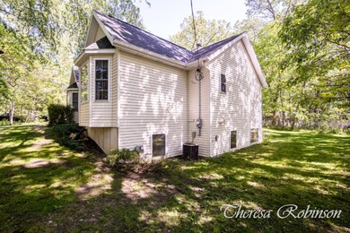 12920 Vergennes St SE, Lowell, MI 49331 - photo 3