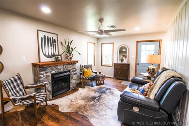 206 S 2nd St, Eufaula, OK 74432 - photo 6