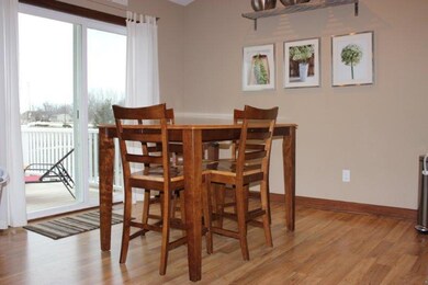 5412 Durant - Dining