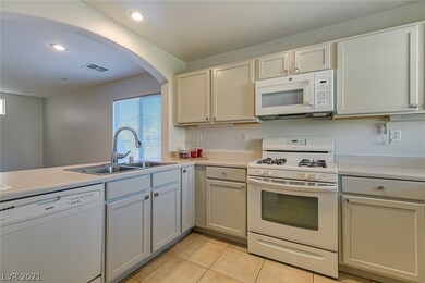 6289 Lapilli Ave, Las Vegas, NV 89139 - photo 3