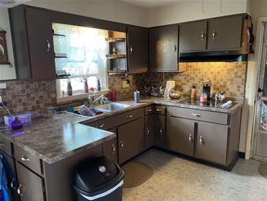 140 Spring St, Geneva, IN 46740 - photo 7