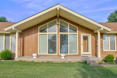 9411 Cedar Creek Rd, Louisville, KY 40228 - photo 3