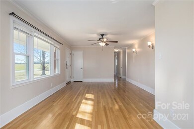 389 Brookview Rd, Statesville, NC 28625 - photo 7