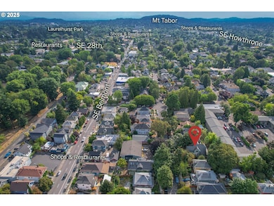 2406 SE Yamhill St, Portland, OR 97214 - photo 3