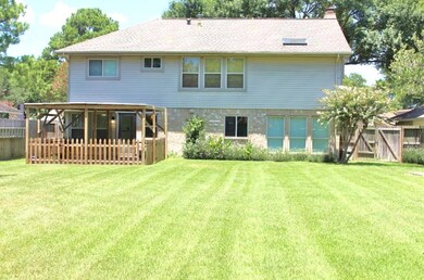 15355 Meadow Village Dr, Houston, TX 77095 - photo 2