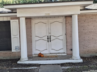 3601 Vinecrest Dr, San Antonio, TX 78219 - photo 2