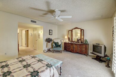 9703 W Cottonwood Dr, Sun City, AZ 85373 - photo 5