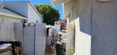 329 Lehman St, Las Vegas, NV 89110 - photo 2