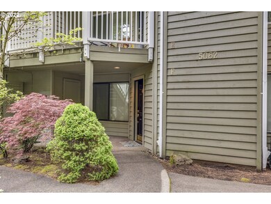 5062 Foothills Dr unit F, Lake Oswego, OR 97034 - photo 4