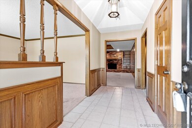 2524 SE Vicksburg St, Bartlesville, OK 74006 - photo 4