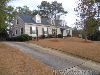 517 Northview Dr, Fayetteville, NC 28303 - photo 2