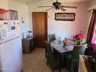 2543 E Brill St, Phoenix, AZ 85008 - photo 4