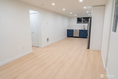 4015 SW Thistle St unit B, Seattle, WA 98136 - photo 2