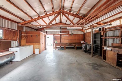 1257 Calapooia St SW, Albany, OR 97321 - photo 3