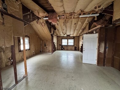 504 N 7th St unit 506, Newark, NJ 07107 - photo 5