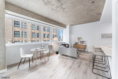 10 Commerce Ct unit 2D, Newark, NJ 07102 - photo 2