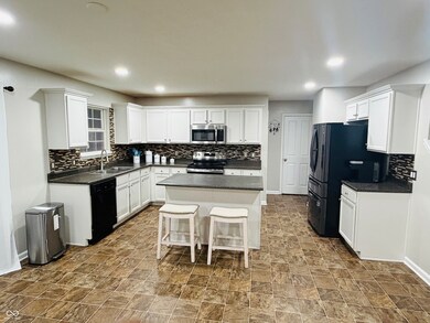 5836 Blair Place, Indianapolis, IN 46254 - photo 7