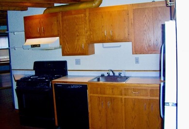 162 Commercial St unit 3, Boston, MA 02109 - photo 5