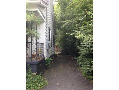 1006 Earnest St, Johnson City, TN 37604 - photo 3