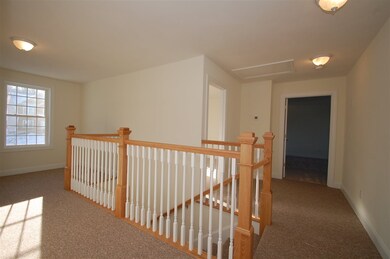 152 Brookview Dr unit 22, Hooksett, NH 03106 - photo 4