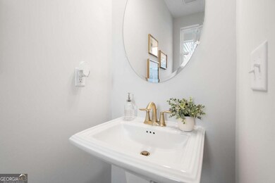 520 Crown Dr, Emerson, GA 30137 - photo 3