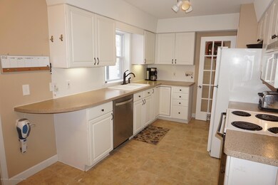 Large Kitchen!