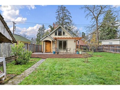 1747 Orchard Aly, Eugene, OR 97403 - photo 2