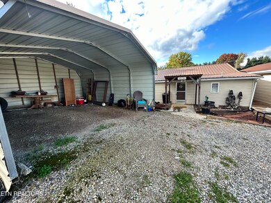 2690 Central Point Rd, Rutledge, TN 37861 - photo 4