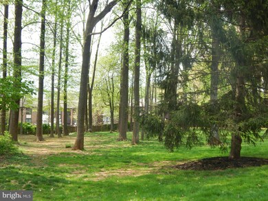 3148 Cedar Grove Dr, Fairfax, VA 22031 - photo 3