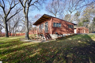 4854 E Michigan Ave, Au Gres, MI 48703 - photo 3