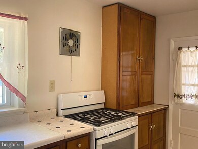 2215 Naamans Rd, Wilmington, DE 19810 - photo 3