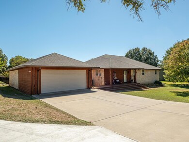 429 Mars Ct, Granbury, TX 76049 - photo 5