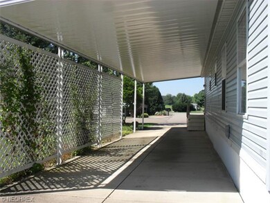 44 Thomas Blvd NW, Massillon, OH 44647 - photo 2