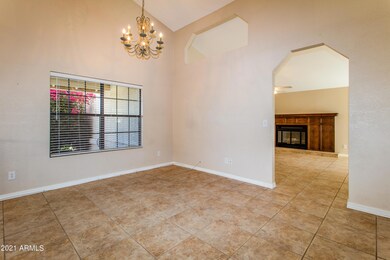 06 Dining Room