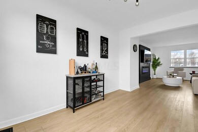 13-web-or-mls-1876-northwest-blvd-unit-c