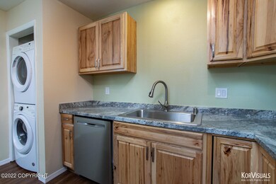 8601 Molanary-9