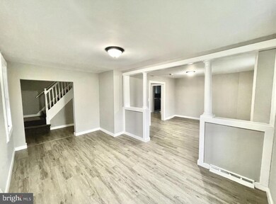 254 W Adams St, Paulsboro, NJ 08066 - photo 2